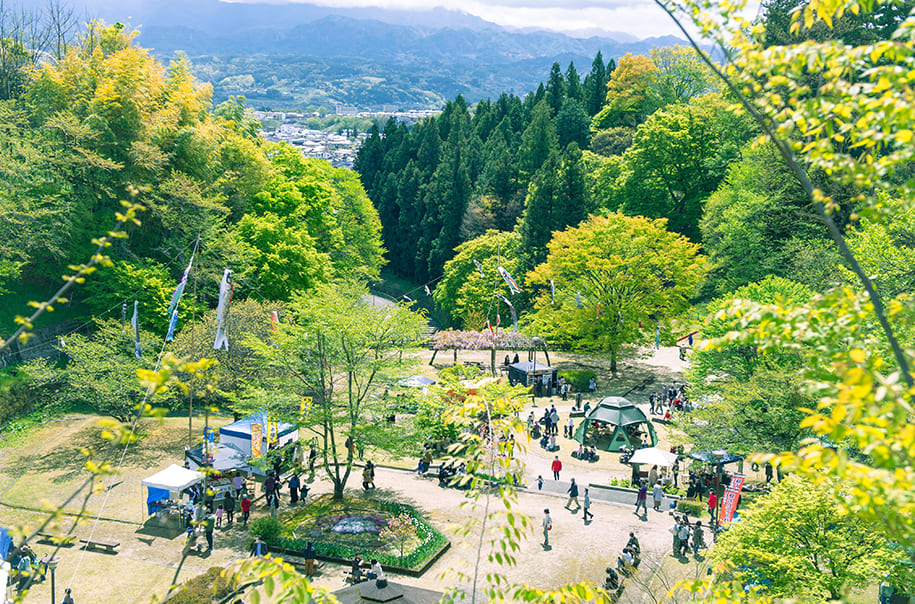 扇町公園(四季の広場)